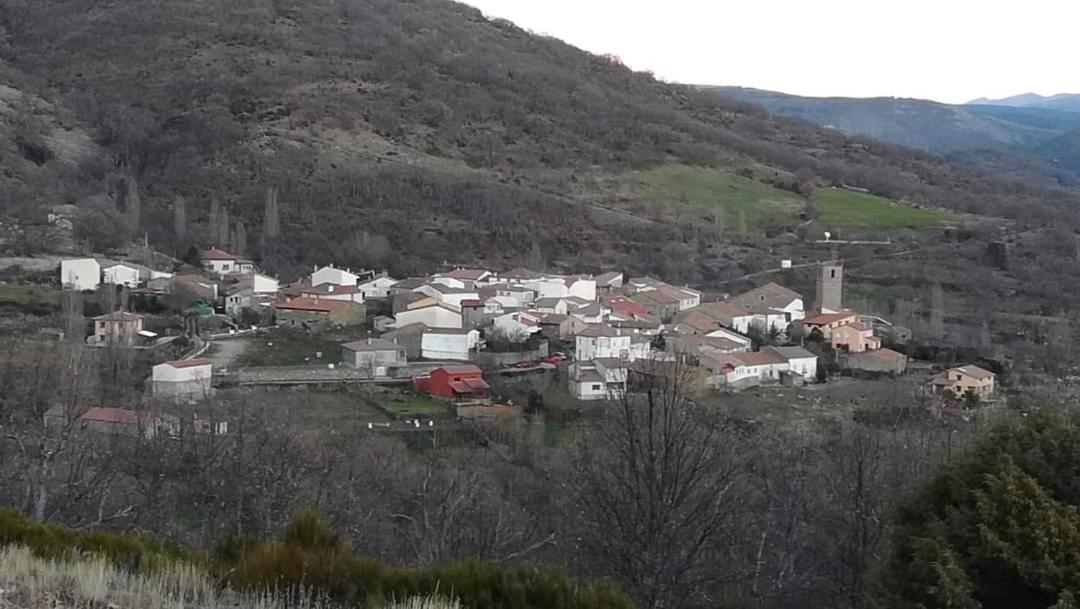 Casa Rural Las Canales Zapardiel de la Ribera Exterior photo