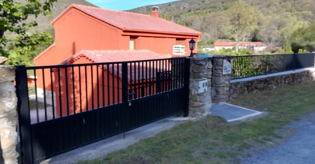 Casa Rural Las Canales Zapardiel de la Ribera Exterior photo