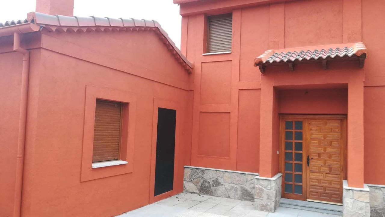 Casa Rural Las Canales Zapardiel de la Ribera Exterior photo